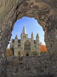 Rochester_Cathedral_from castlewall.jpg